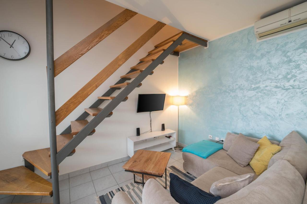 Cozy Apartment Close To The Beach And City Centre Umag Exterior foto